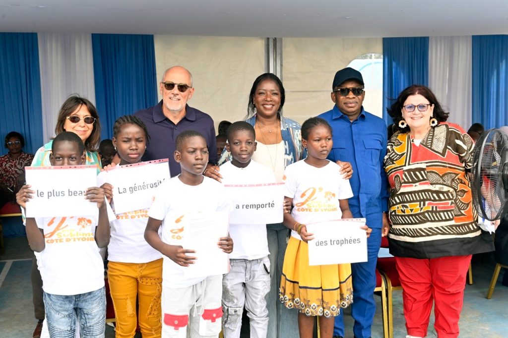 La délégation de l'Olympique de Marseille a visité la Case des Enfants à Abidjan ce 17 juillet 2026. Menés par Kondogbia et Méïté, les joueurs ont partagé des moments solidaires avec les pensionnaires. Ce rendez-vous promeut le sport comme tremplin social et message d'espoir pour la jeunesse ivoirienne.