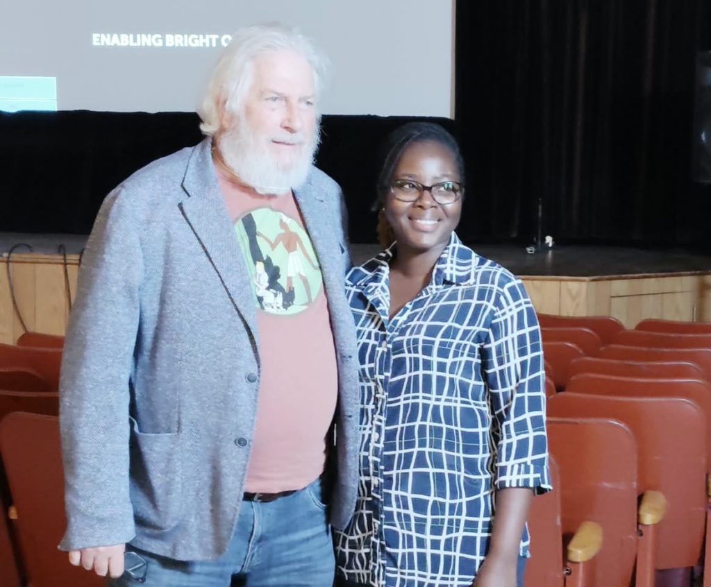 Madame Kotimi Guira et Monsieur Léo respectivement Responsable de programmation de festival vues d’Afrique et Directeur fondateur du FFPE 